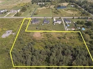 3432 Transit Rd, Orchard Park, NY 14127