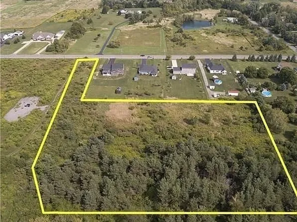 3432 Transit Rd, Orchard Park, NY 14127