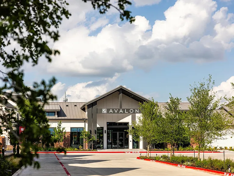 14,000 sq. ft. clubhouse