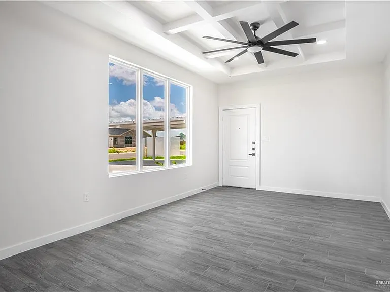 2104 E Viviana St #2 — Photo 6