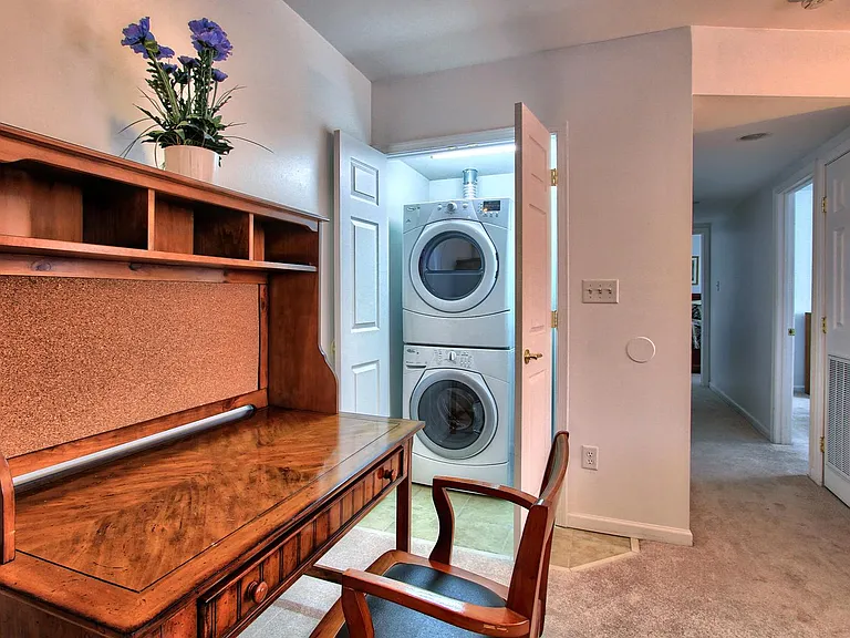 Chestnut Heights Apartments — Photo 14