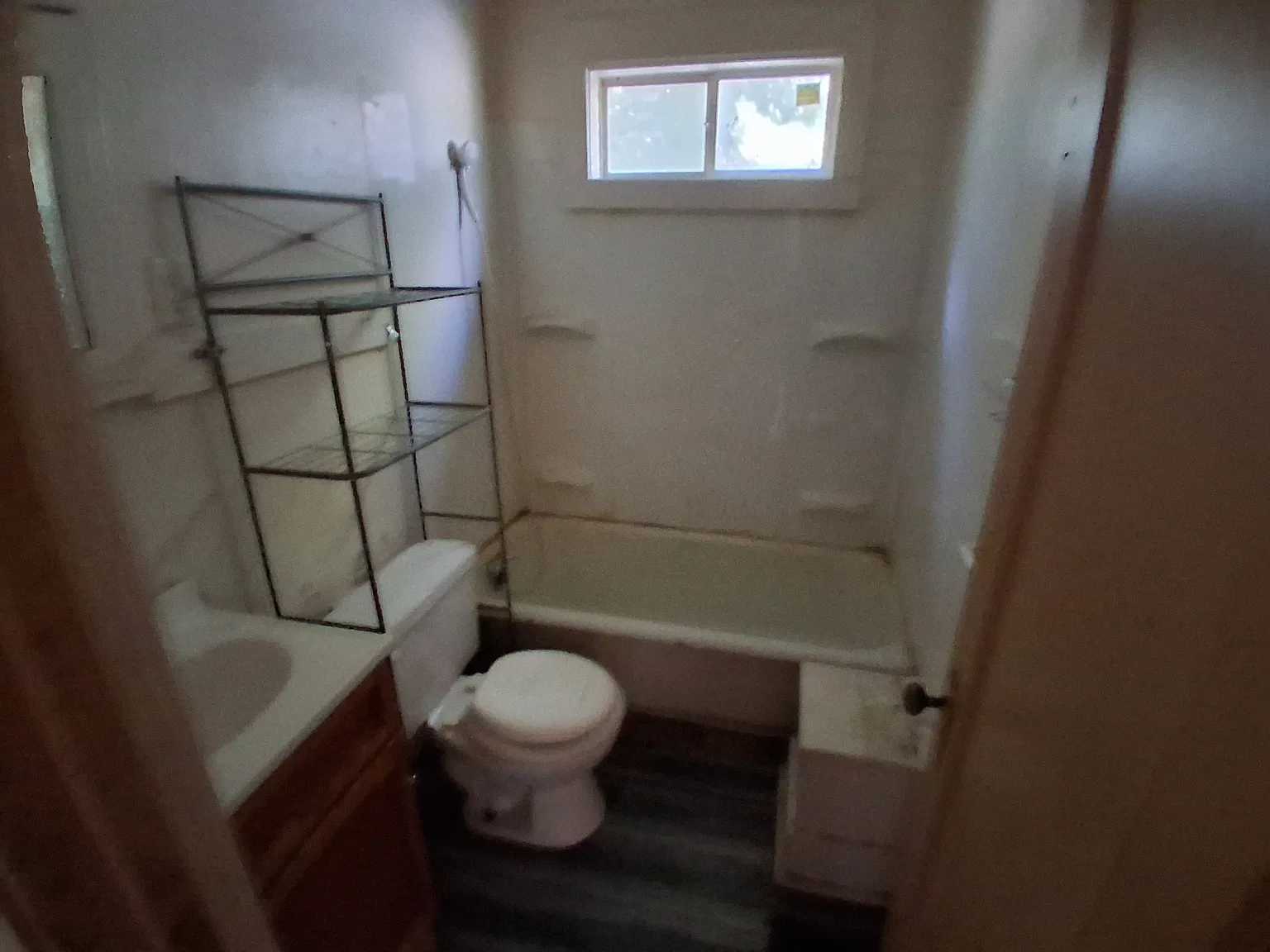 2 bed, 884 sqft, $700 — Photo 4