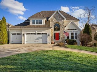 10908 W 144th St, Overland Park, KS 66221