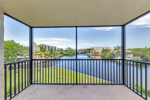 7 Royal Palm Way #4080 Photo 1