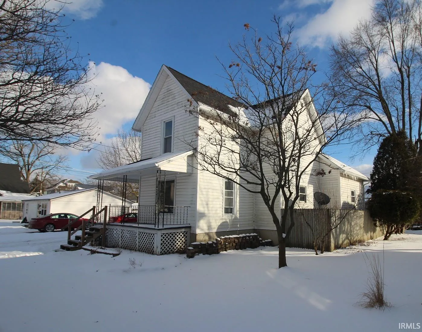 758 Richmond St photo 1