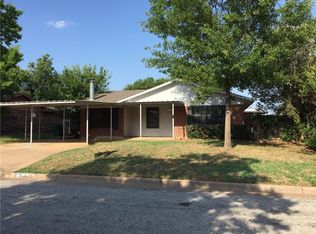 1929 Allison St, Graham, TX 76450