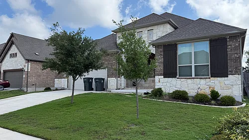 352 Olympic Park Dr Photo 1