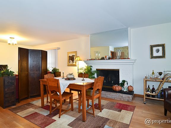 Living Room/Dining Room