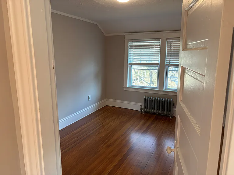 162 Elm St #3 — Photo 8