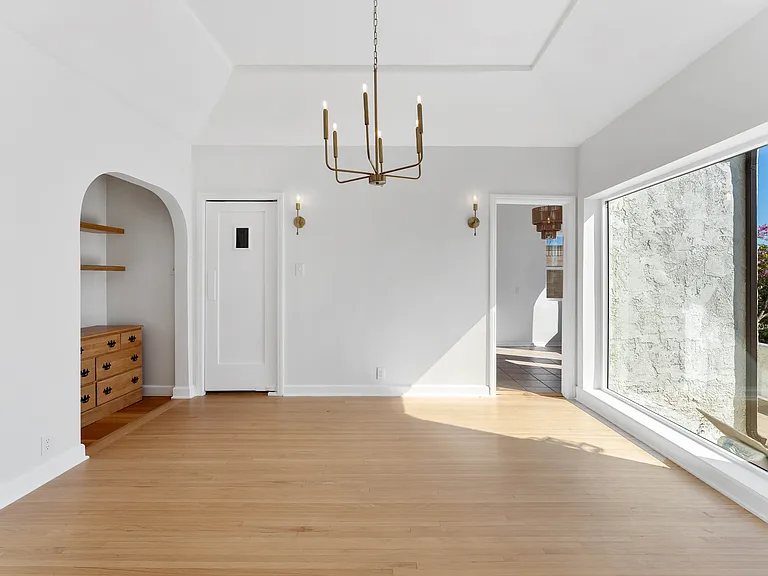 5001 W 20th St — Photo 10