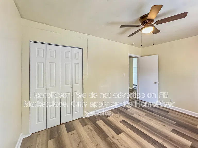 2413 Laurel St #C — Photo 9