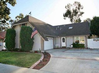 2252 Apple Tree Dr, Tustin, CA 92780