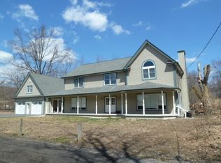 3 Curtis Ct, West Milford, NJ 07480