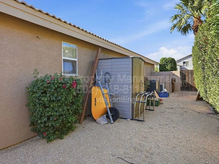 8629 W Echo Ln — Photo 28