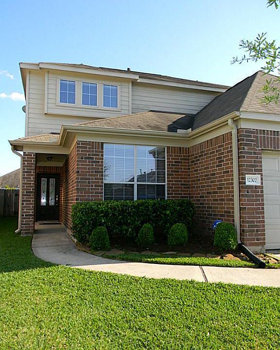1st image of 12302 Hawthorne Hill Cir