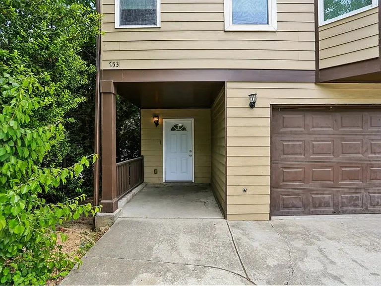 753 Prince Pl NW — Photo 8