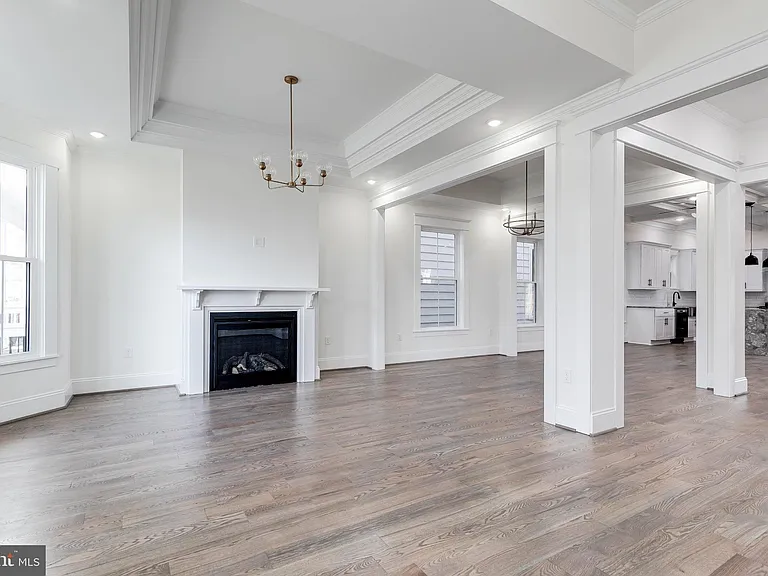 3013 Garland Ave — Photo 4