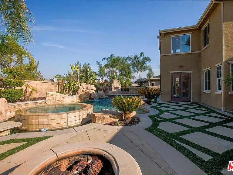 22430 Leisure Dr — Photo 6