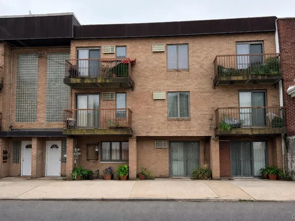 76-14 69th Road, Middle Village, NY 11379