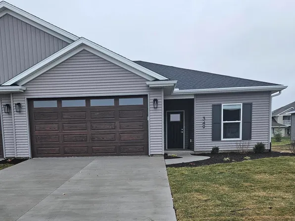 349 E Donahue St, Eldridge, IA 52748