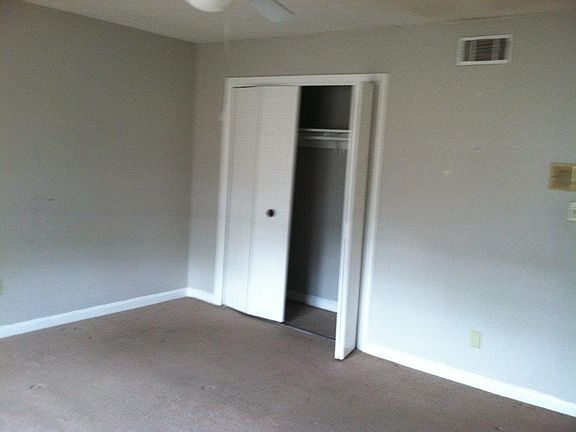 2nd image of 275 Winding River Dr Unit B