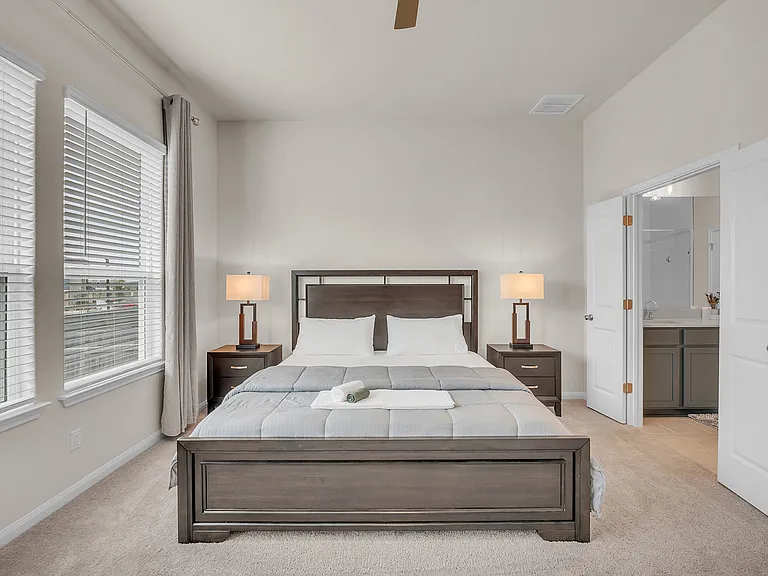 Torrita Dr — Photo 15