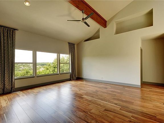 5th image of 4849 Twin Valley Dr