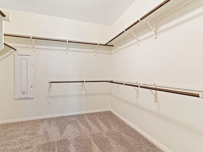 607 Allende Bnd — Photo 23