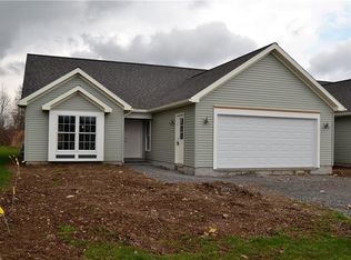 30 Woodview Ln, Clifton Springs, NY 14432