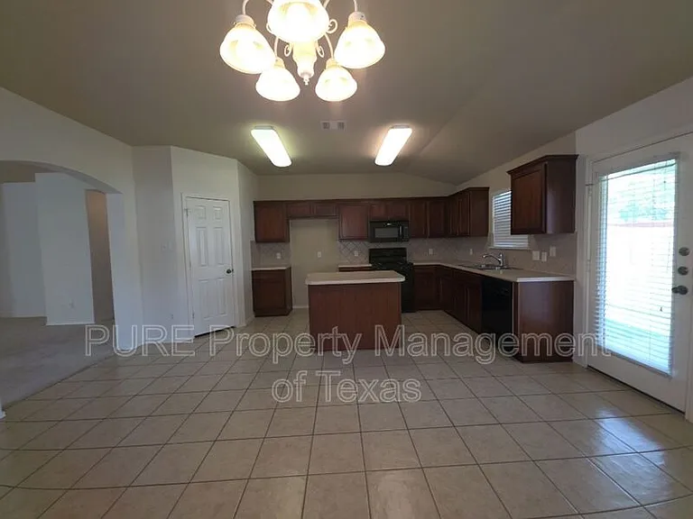 2609 Butler Way — Photo 18