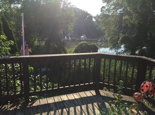 43 Luffing Ct, Essex, MD 21221