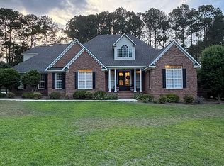 12 Woodgate Dr, Tifton, GA 31793