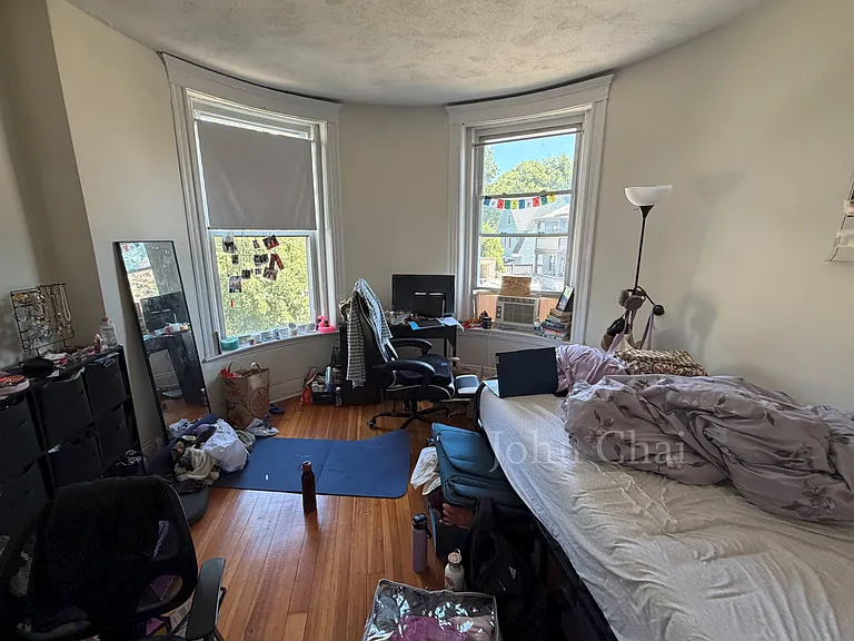 11 Mount Hood Rd #3 — Photo 2
