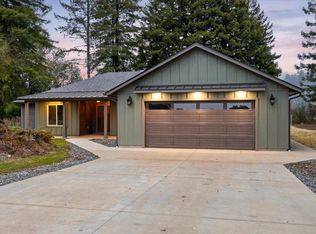 130 Skookum Ln, Crescent City, CA 95531