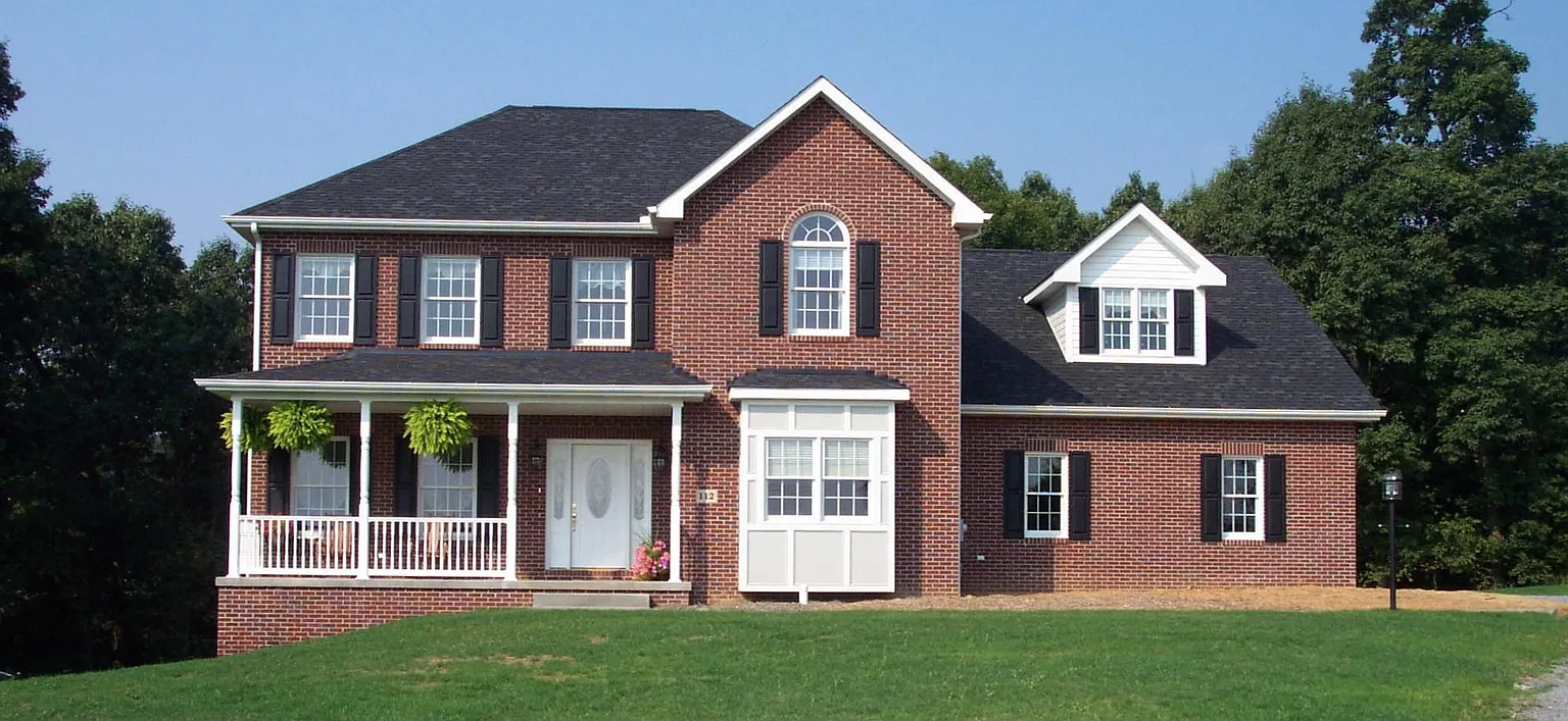 112 Briarwood Dr photo 1