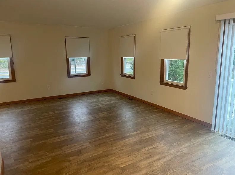 2 bed, 900 sqft, $2,300 — Photo 4