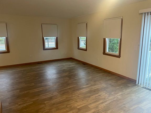 5th image of 574-576 State Rd #7