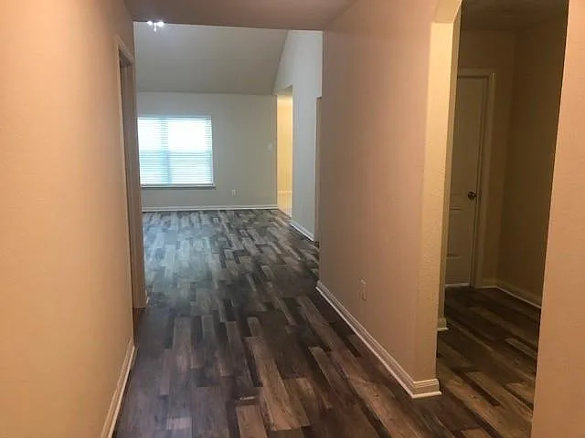 4 bed, 1655 sqft, $2,000 — Photo 3