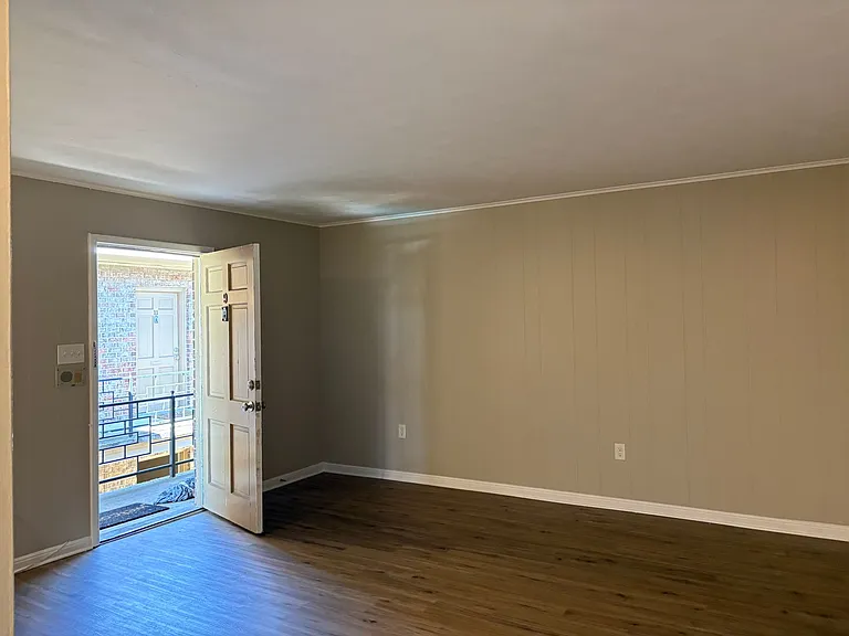10542 Jefferson Hwy — Photo 18