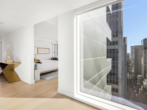 135 West 52nd Street image 11 of 23