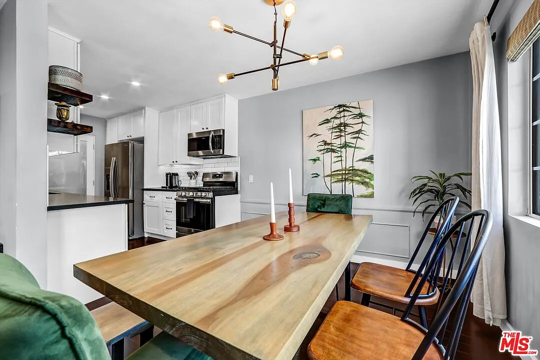 1 bed, 1.0 bath, 977 sqft, $3,650 — Photo 4
