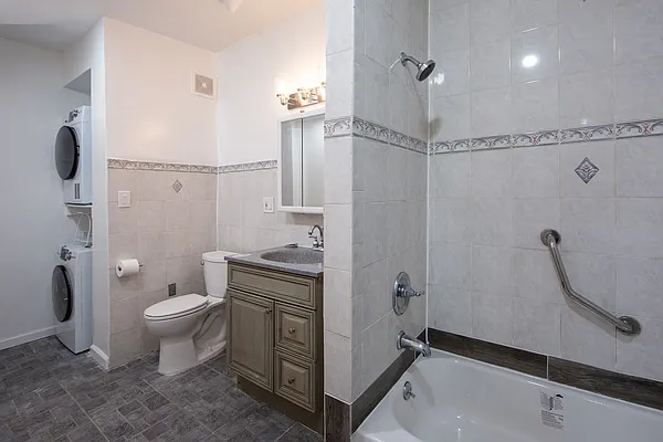 Rented by Mark T. Mallek, LREB | media 33