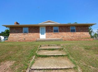 723 E 6th Ave, Bristow, OK 74010