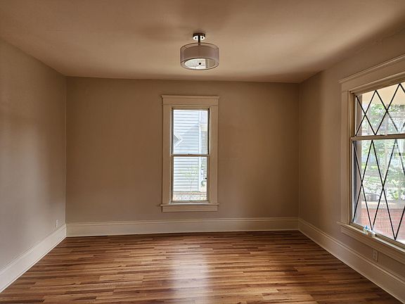 5th image of 27 N Fulton Ave