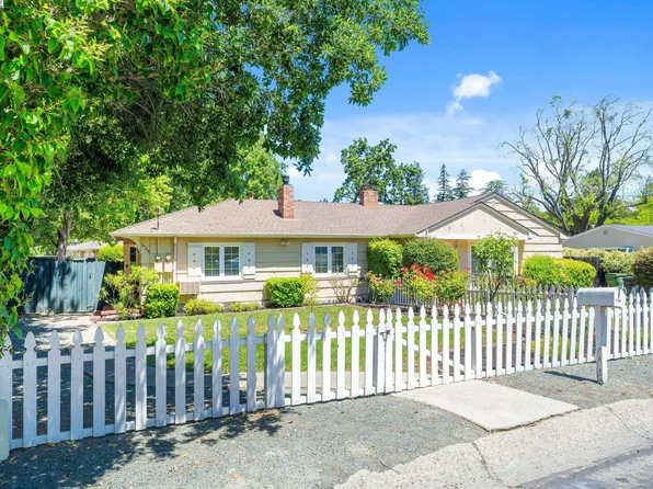 3744 Sundale Rd, Lafayette, CA 94549