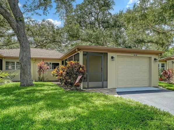 7031 Bright Creek Dr #4, Sarasota, FL 34231