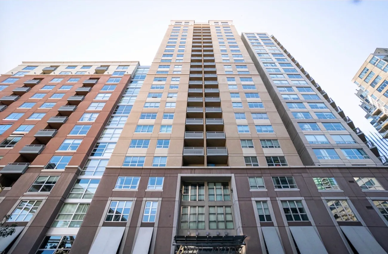2 bed, 2.0 bath, 1223 sqft, $6,900 — Photo 1