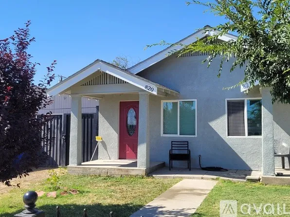 820 Jackson St, Bakersfield, CA 93305