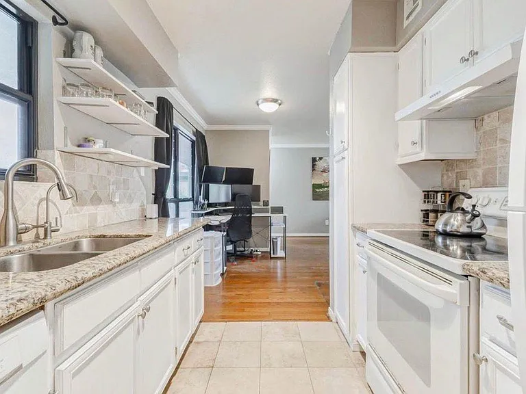 101 Stratford St #103 — Photo 7