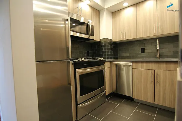 Rented by FirstService Realty (legacy) | media 10